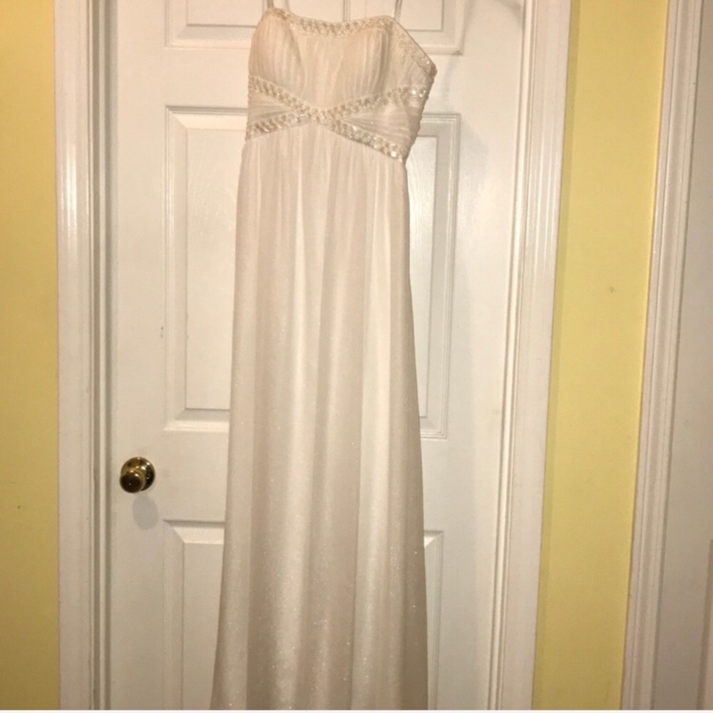 White strapless prom dress